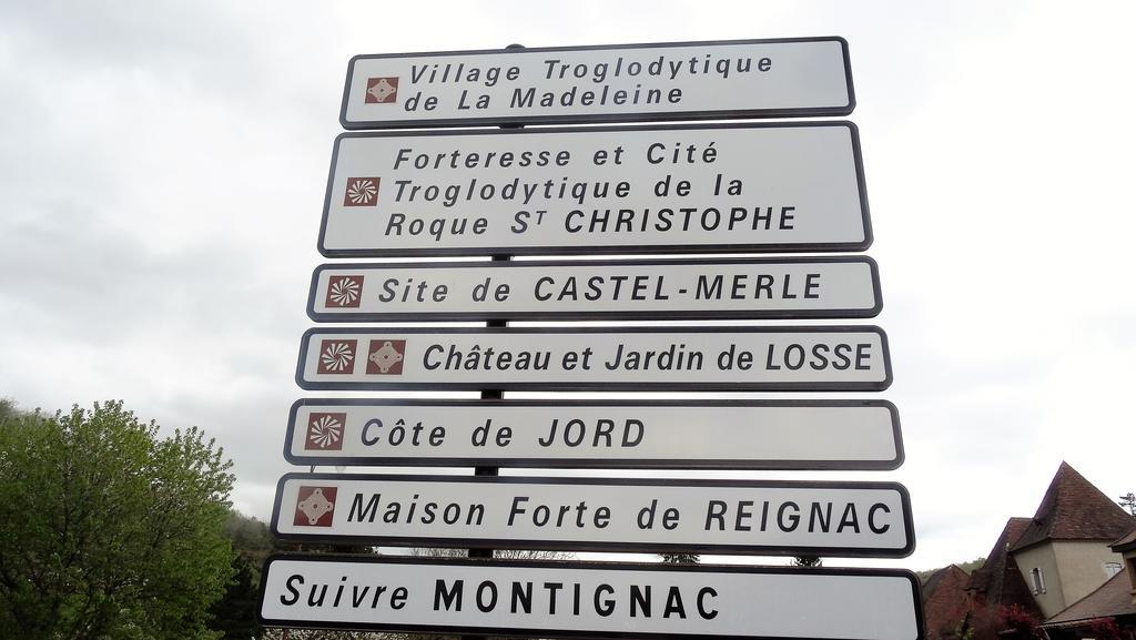 Au Pied Du Chateau - 5 A 11 Personnes - Baignade-Canoe-Piste Cyclable A 100 M Castelnaud La Chapelle Ngoại thất bức ảnh